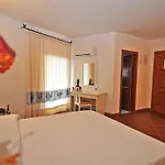 Valkarana Country Relais (adults Only) 4*